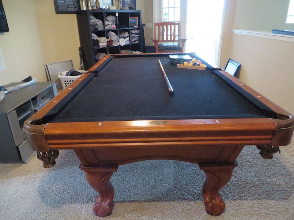 READ DETAILS-MAN CAVE/SCAN DESIGN in Chuluota - Estate Sales I