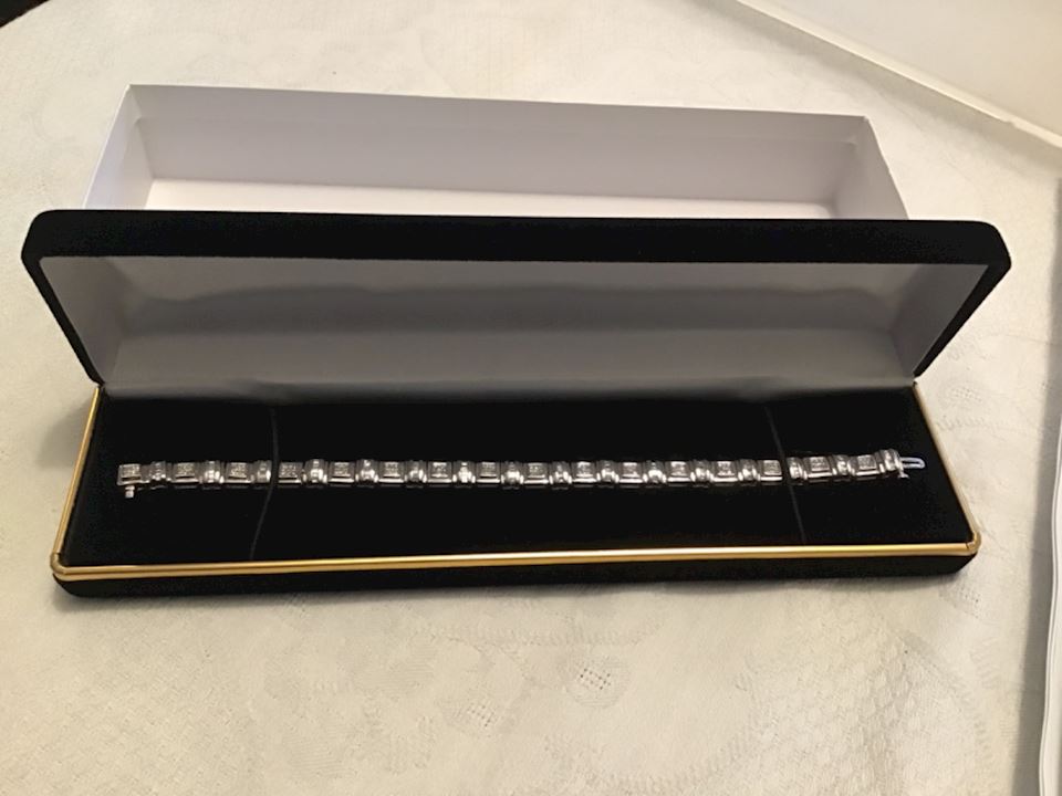 Coupeville Jewelry Auction Online