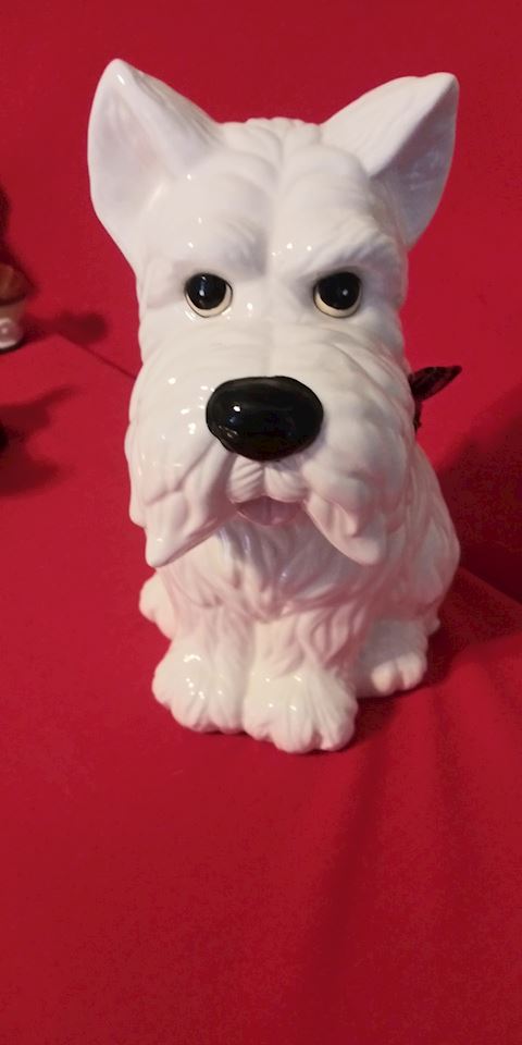 More, more Scottie Dogs!