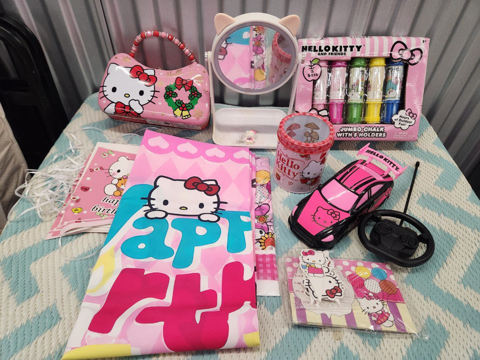 Maplewood Warehouse Auction - Vintage Pyrex, Hello Kitty, Halloween Costumes, and Artwork
