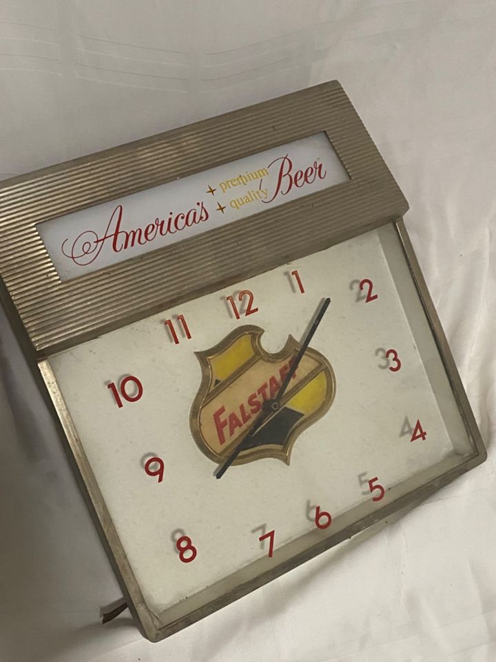 AFFTON ANTIQUES & COLLECTIBLES ONLINE AUCTION