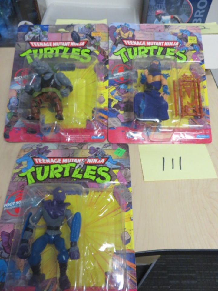 Online Auction Vintage Toys Action Figures Dolls Trains Collectables 