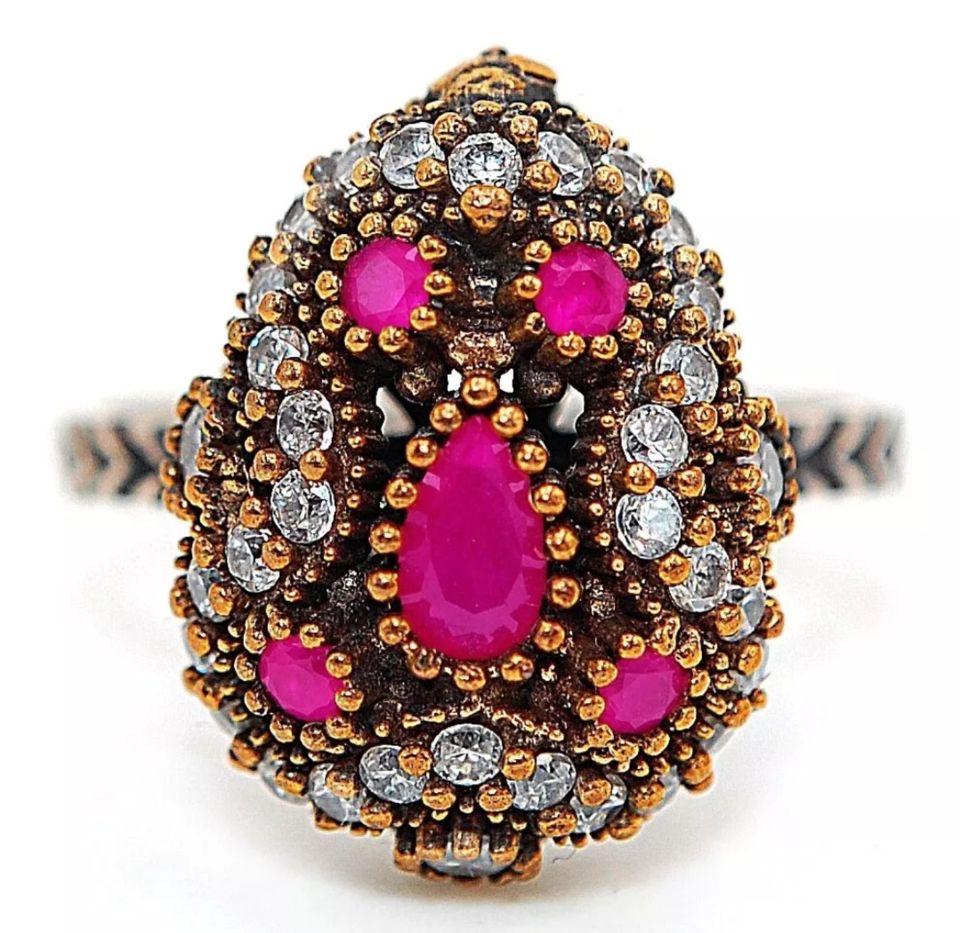 Marked DOWN! Priced to move! Start bid is buy bid!Beautiful Sapphire Garnet and more jewelry!