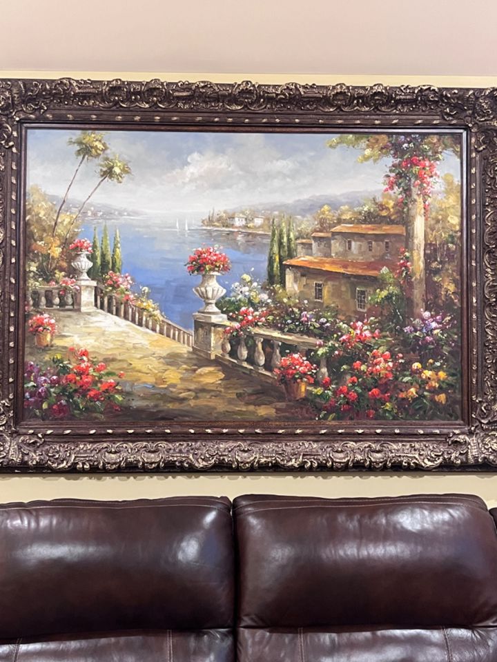 Blue Moon Estate Sales-  Everything Like New in Monroe 