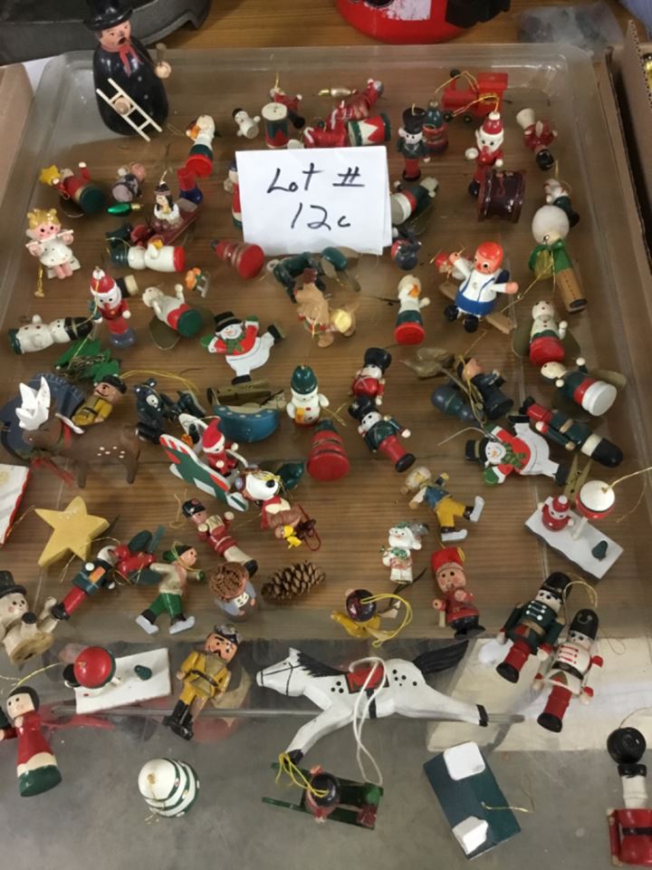 XMAS  decor, toys, bikes, collectibles, Auction, on Ln Only, no BP