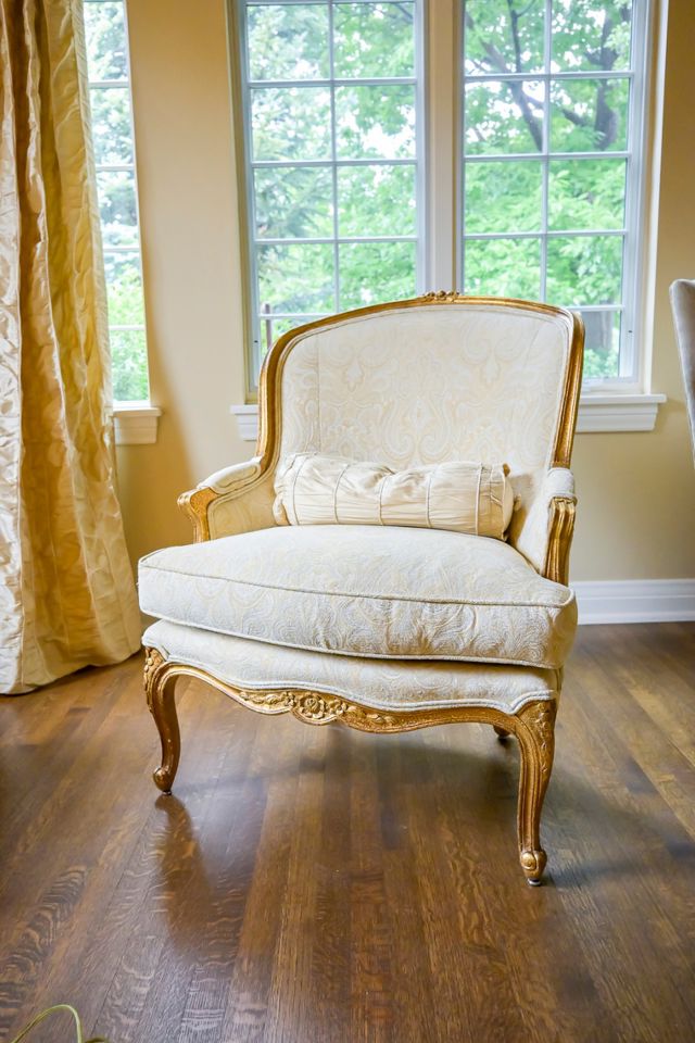 Beautiful Furniture and Decorative Pieces