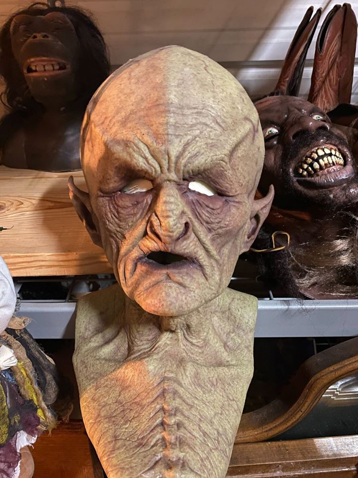 Hoarder House-CFX Scary Mask Sale