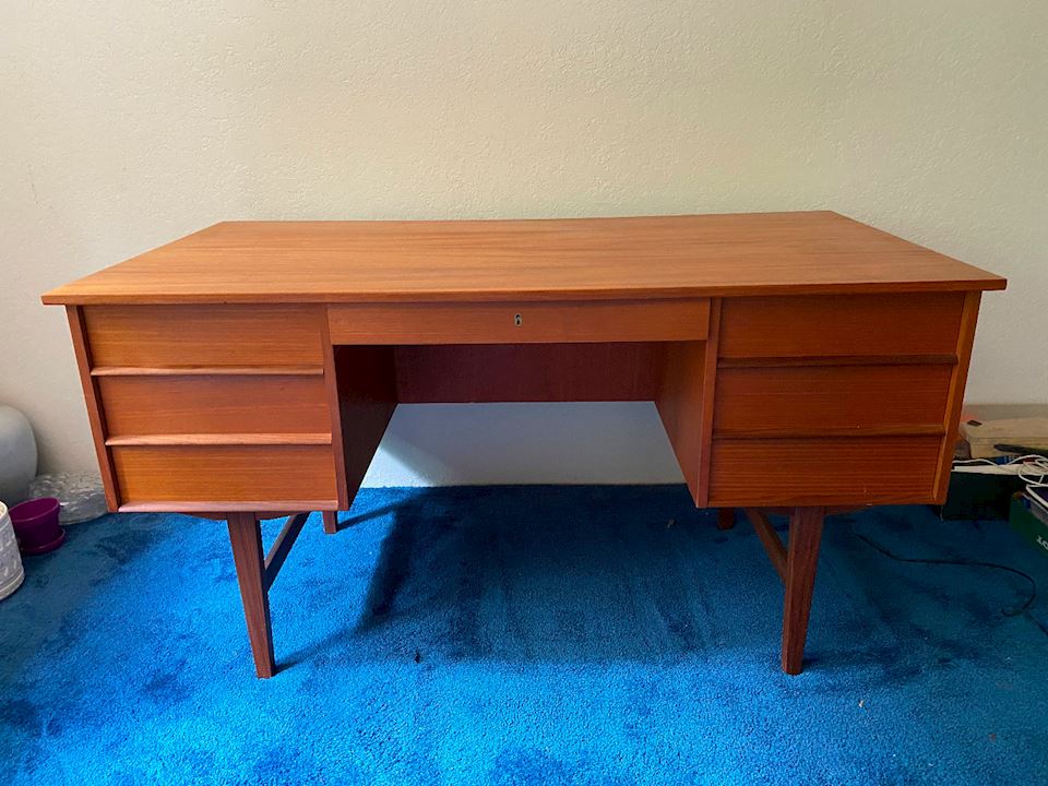 Now 50% off ! Last Day - Mid Century Furniture & Treasures in Shoreline