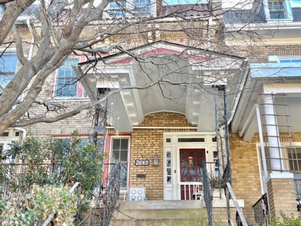 Fabulous, Full House NW DC Downsizing Sale with French Decor Flair! MANY MORE PHOTOS COMING!