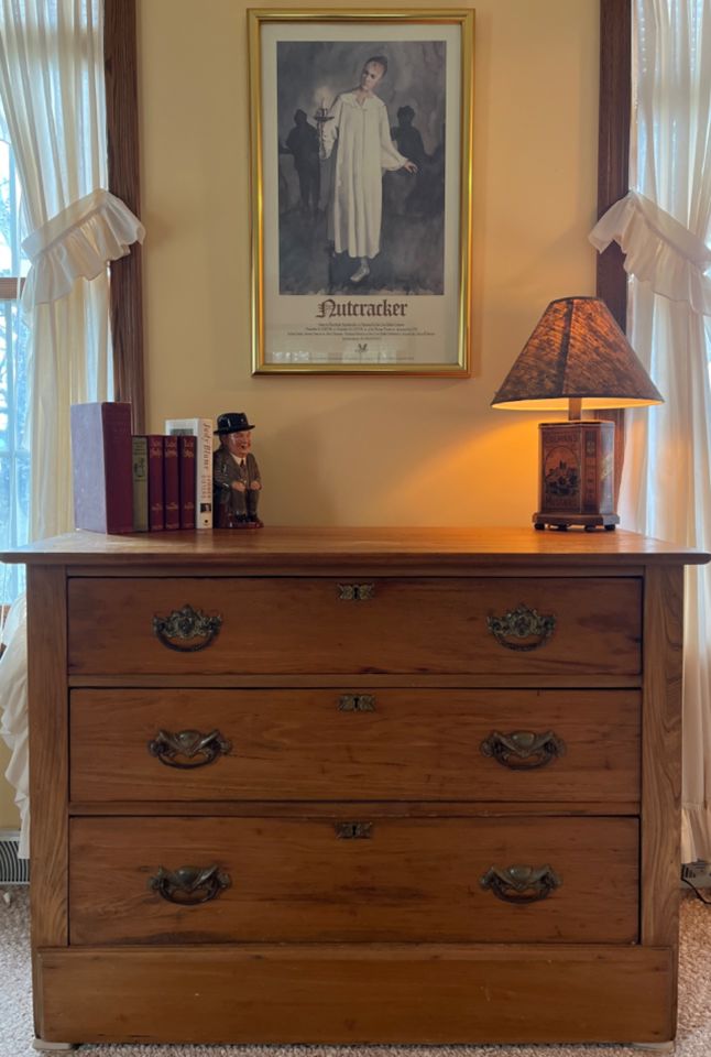 First Hiddenworth Online Auction in 2024!