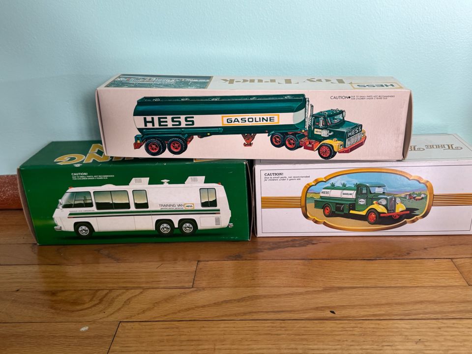 Fun Finds in Danbury - Everything Must Go!