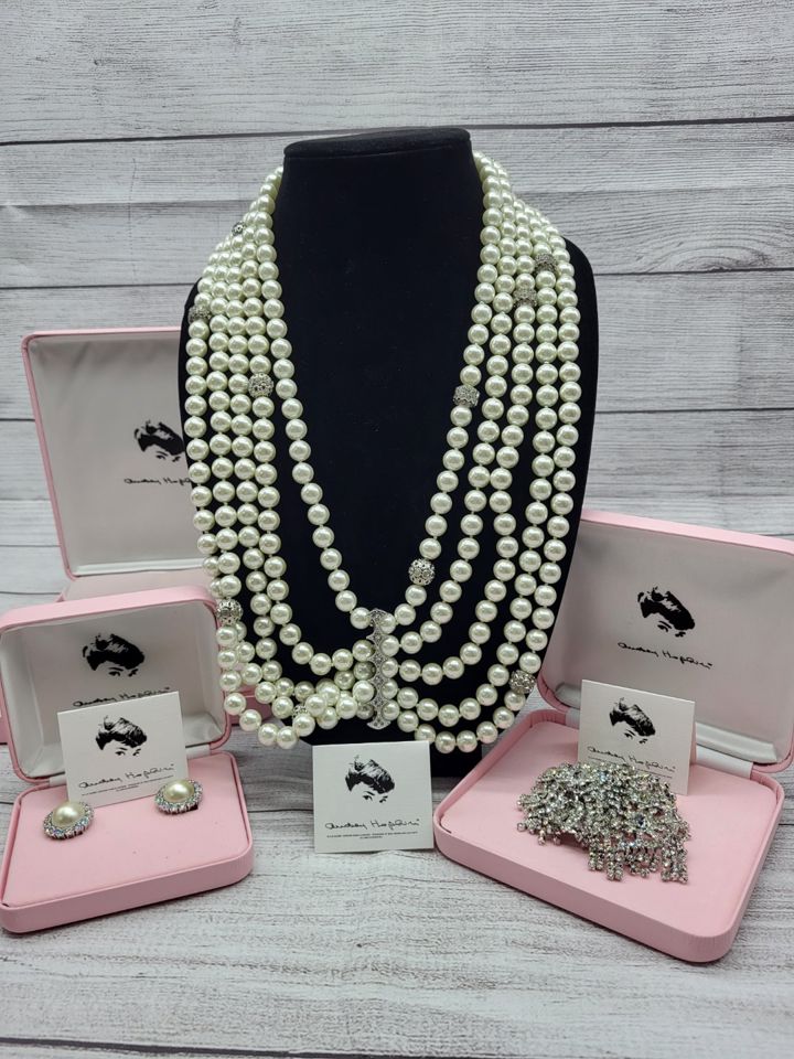 Magnificent Jewelry - A Lifetime Collection
