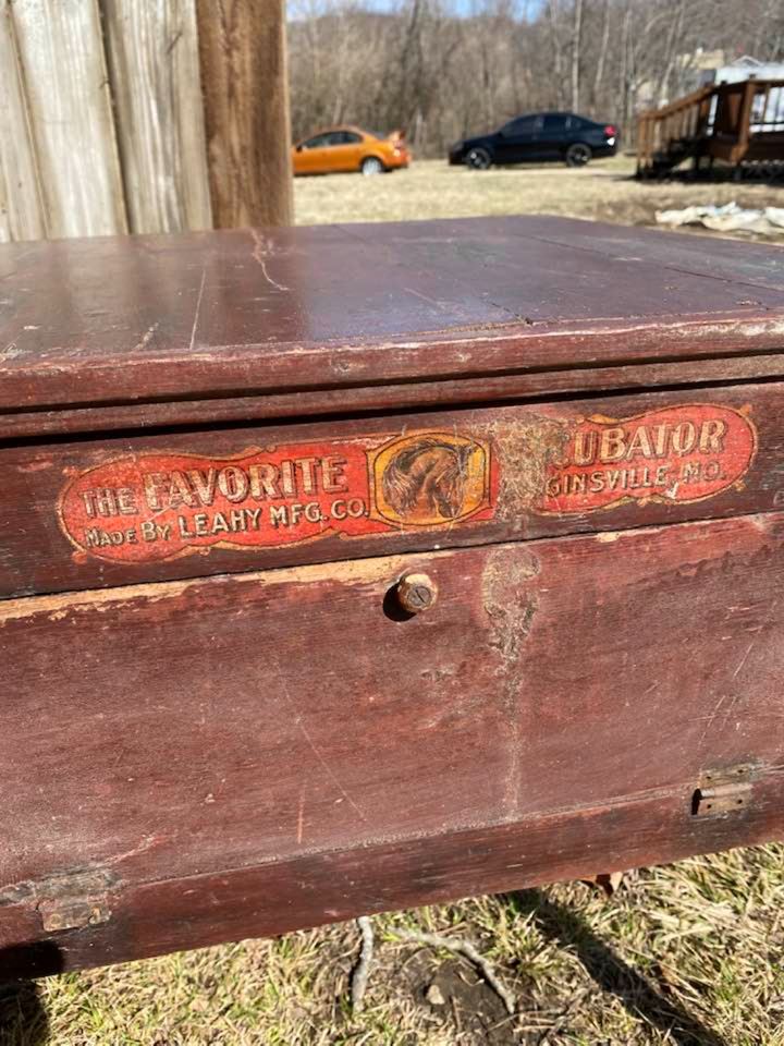 Country Farmhouse Online Auction - Gray Summit