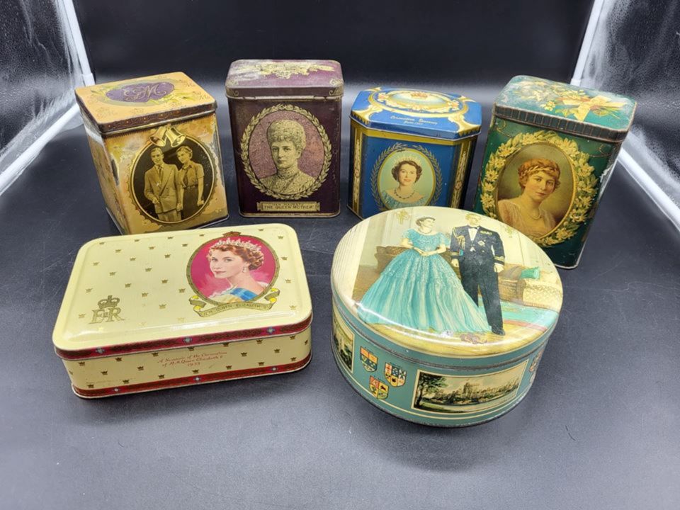 Antique Royal Family Memorabilia, Bone China Collectables, Paper Dolls