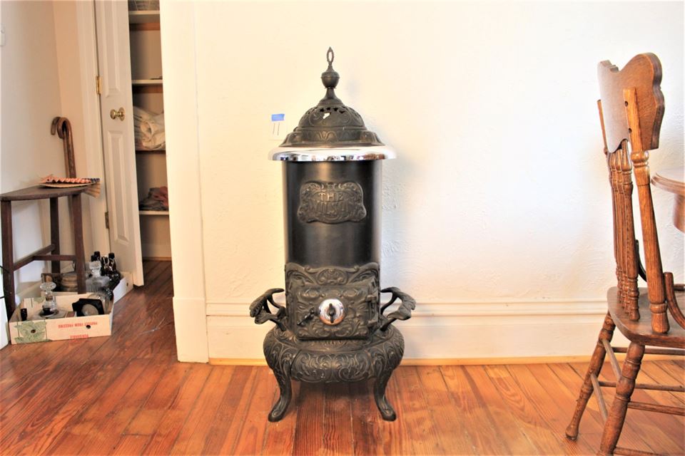 Valley Park Online ANTIQUE, SCARCE, FUN 4-Generation-THIS GOT HUGE! - BY SIX PENCE