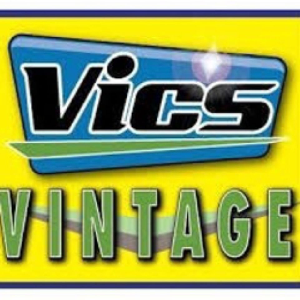VICS  VINTAGE ~ XMAS CRINGLE! ~~~On Line Auction 
