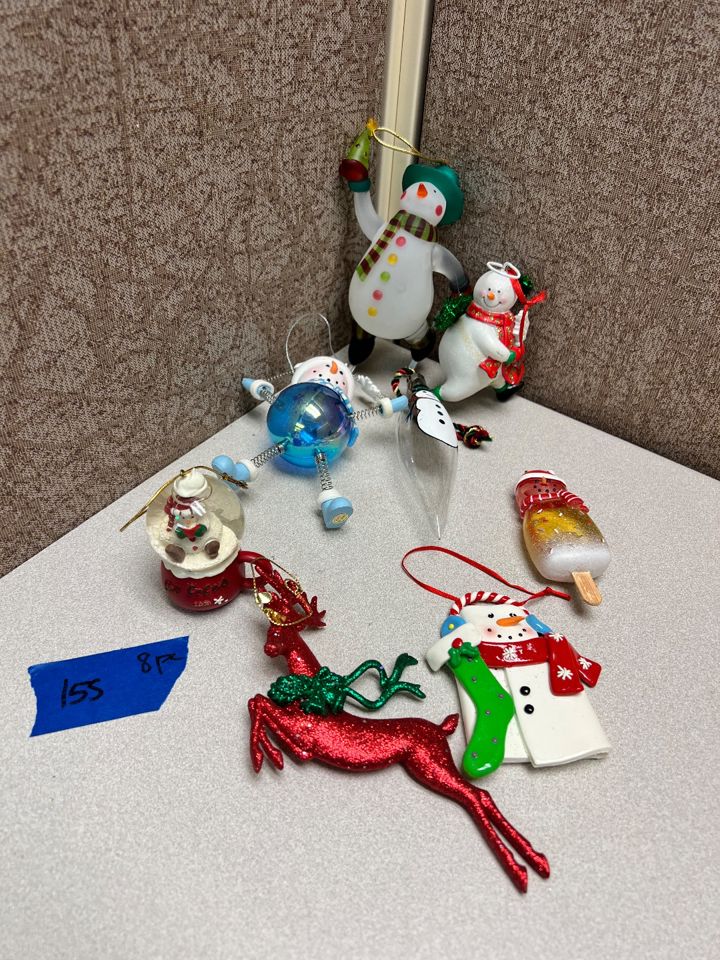 House Springs Christmas Decor Galore plus more