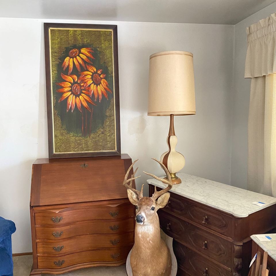 Antique, Furniture, Taxidermy, Hunting/Fishing and MCM MORE COMING! Online MUST SEE By Six Pence 