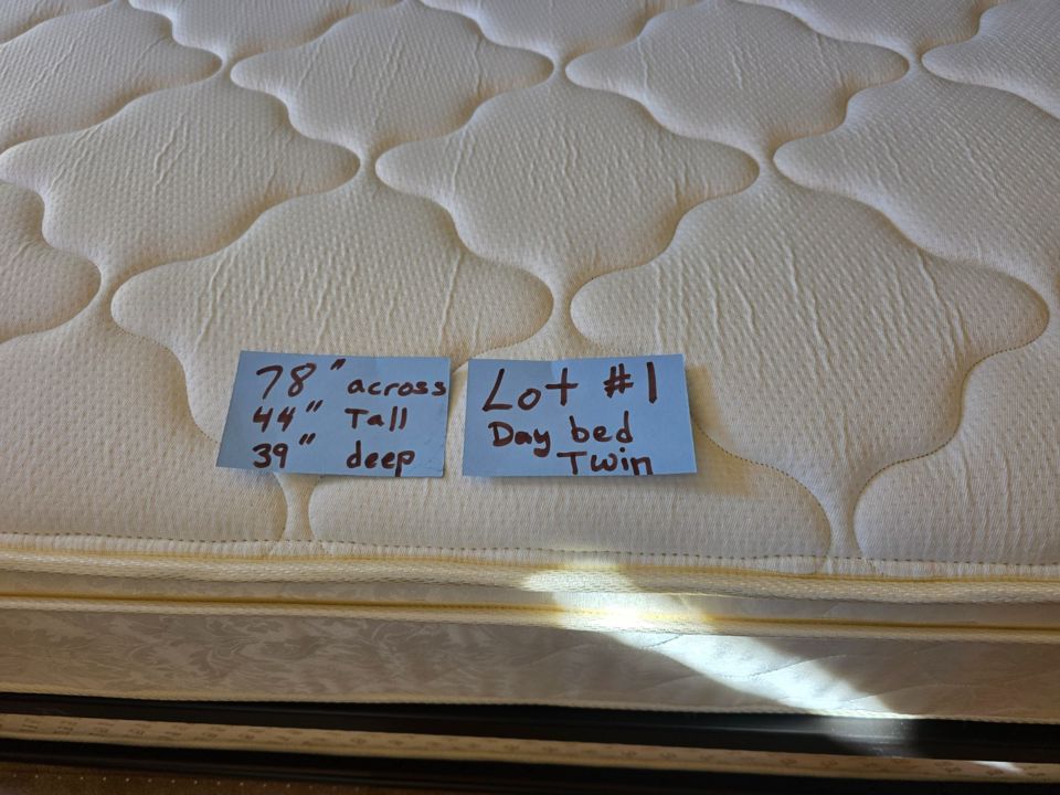 Quality Estates Sale ( ON LINE AUCTION ONLY SANDPOINT, ID)