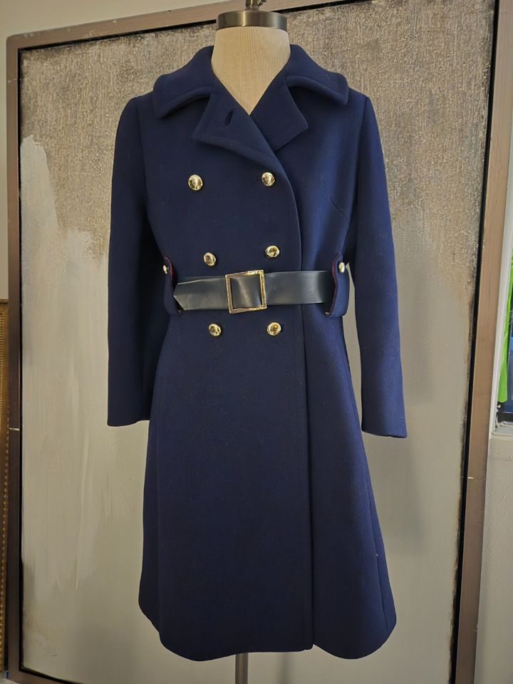 50% OFF FINAL DISCOUNT /  VINTAGE CLOTHING  / ART 