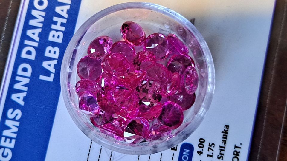 GIA, IGI, More! Lab and natural Diamonds and other gemstones