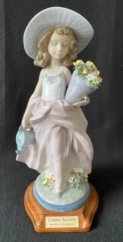 Art, Collectibles, Jewelry, Memorabilia, Lladro, Pottery, China, Decor & More