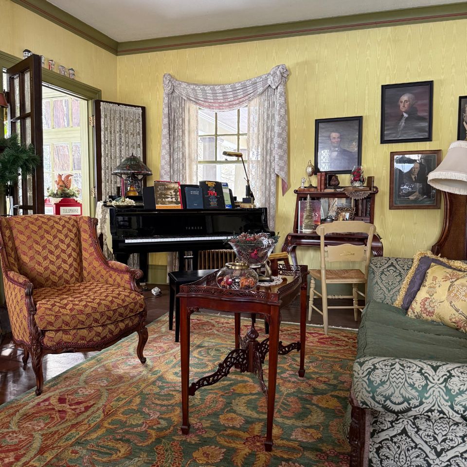 Mid-Winter Hiddenworth Online Auction!