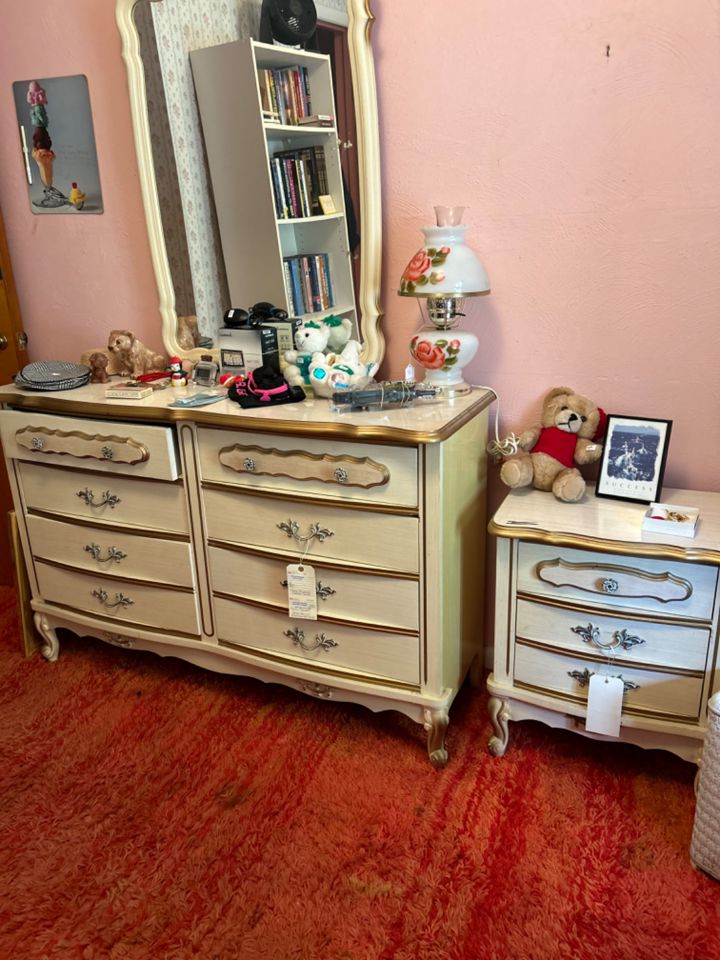 Living Estate Treasures