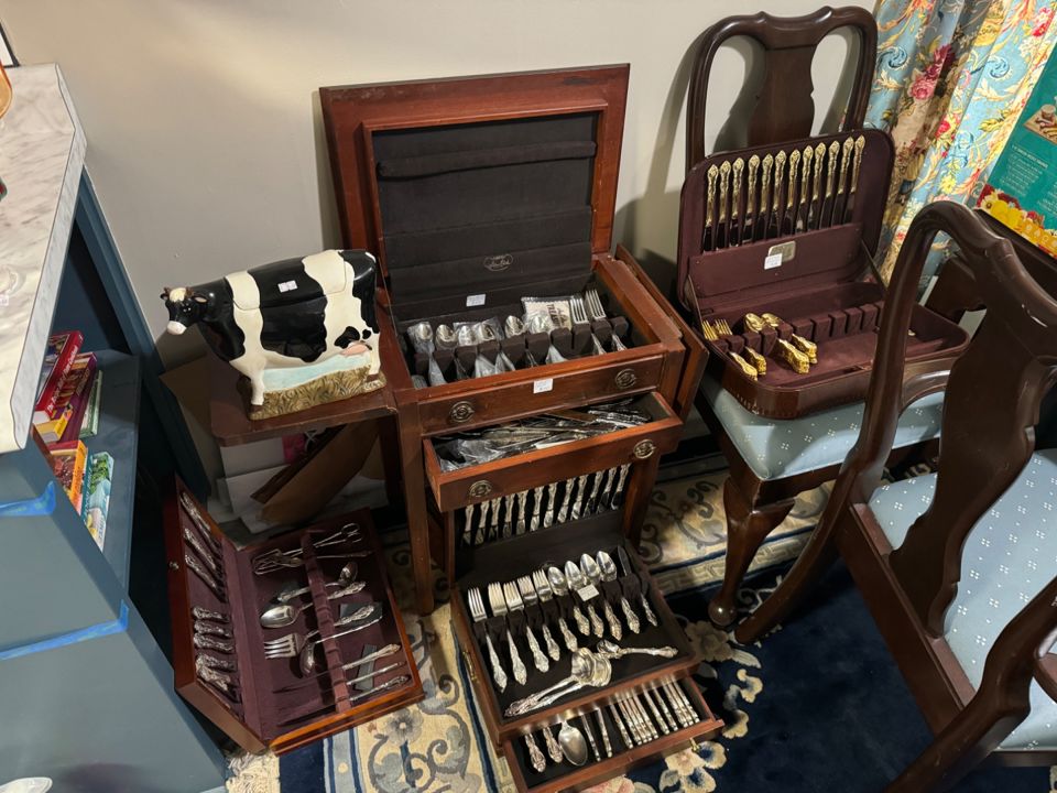 Estate Sale Liquidation Auction 140 Lots! 