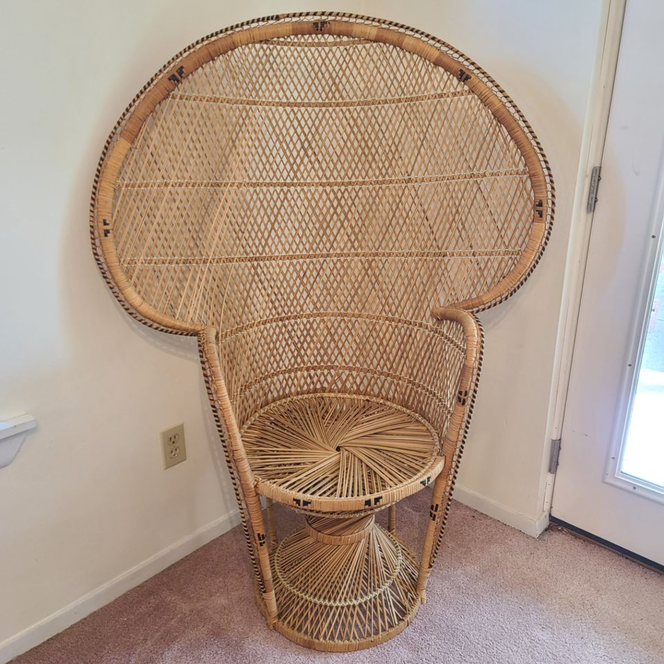 Eclectic Estate In Ocean Springs Halloween, Pottery, MCM Furniture