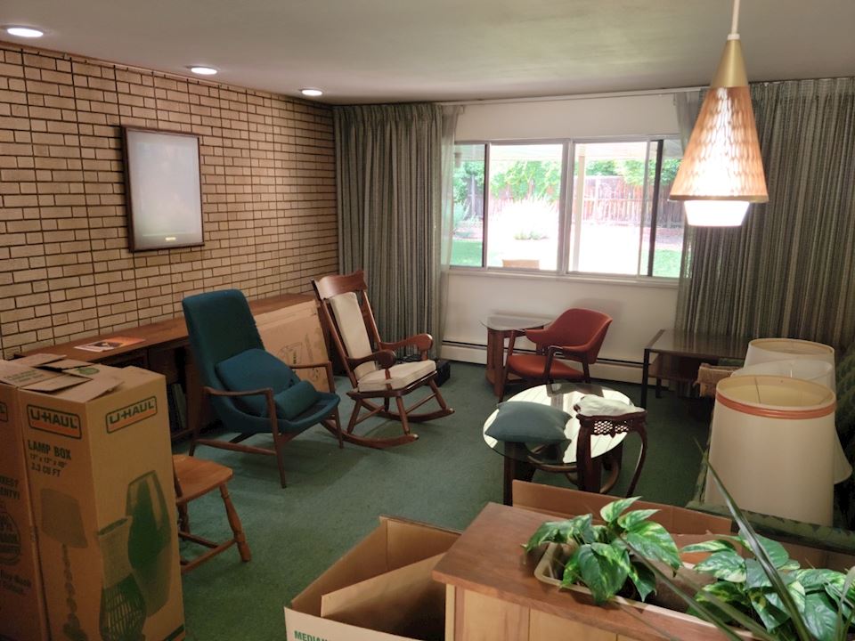 Mid Century Modern and Audiophile Delight! 