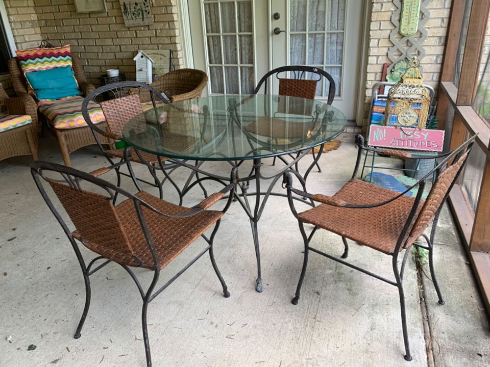 FLASH Pop Up Moving Sale in Pearland 