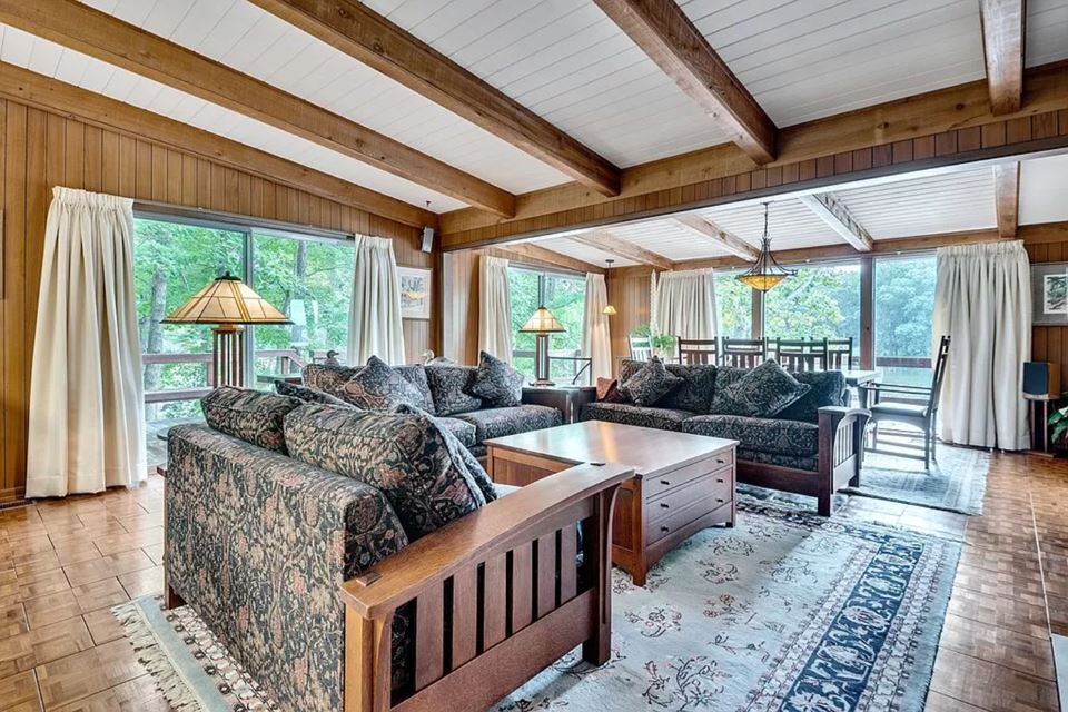 STICKLEY FURNITURE in PRISTINE CONDITION