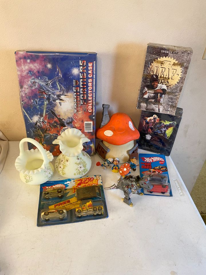 3 of 4 -Cardinals, Collectibles Transformers,Trading Cards, Hot Wheels, DC Comics Affton Six Pence