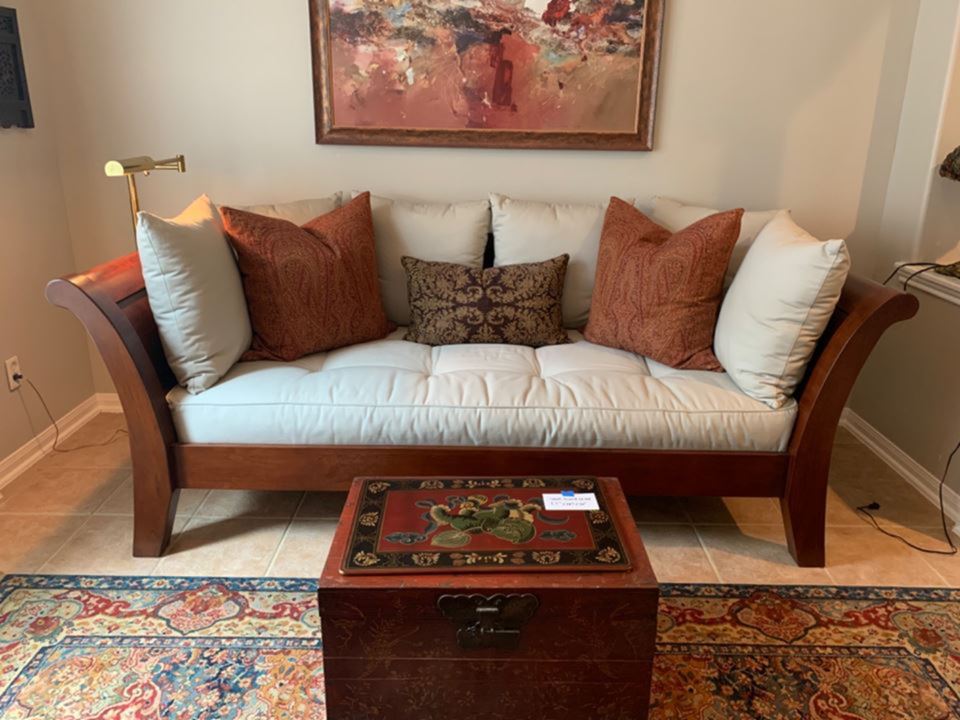 Incredible Furniture & Asian Decor Online Estate Sale | EstateSales.NET