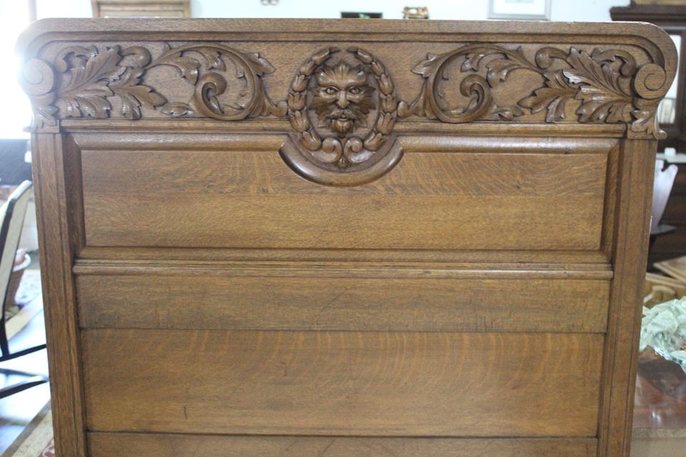 Antique Furniture & Personal Property