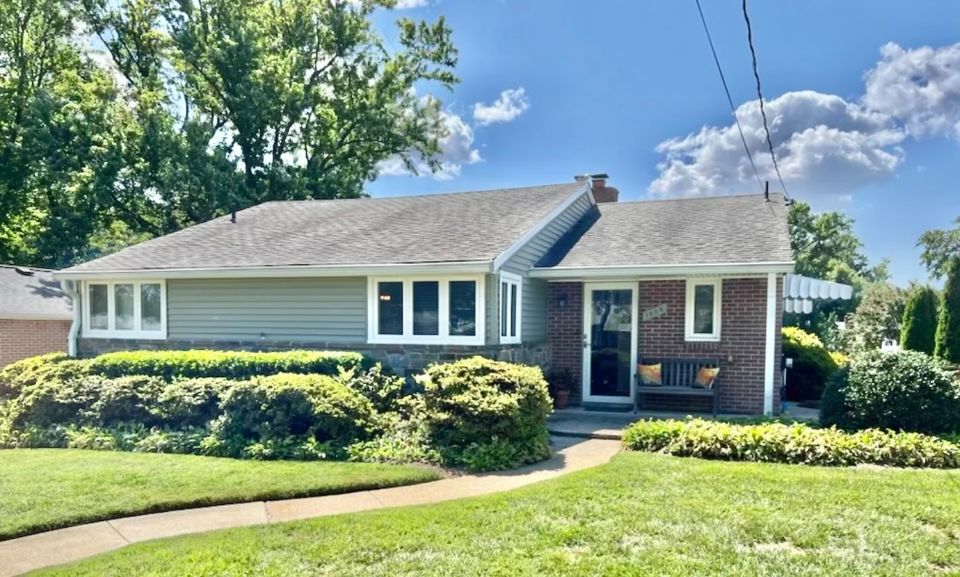 50% OFF! LAST DAY! Very, Very Vintage and MCM Estate Sale!