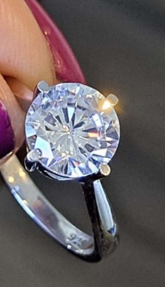 End of monday Sale!! Prices slashed!!Check out our jewelry, gems and more!