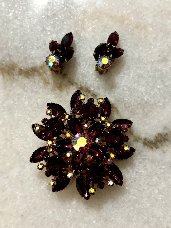 Magnificent Jewelry- A Lifetime Collection