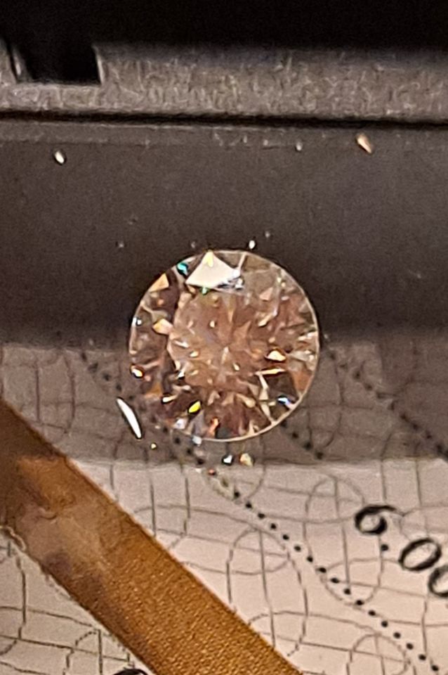 Lab and natural Diamonds and other gemstones Lab-Created and Natural