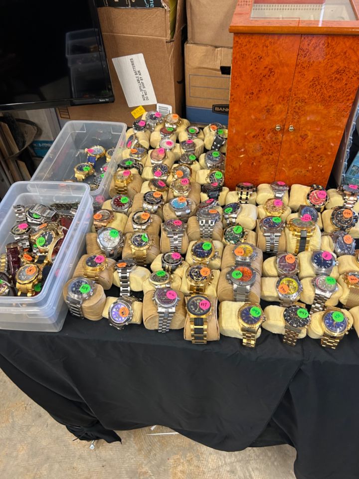 Massive Men's Watch online sale!