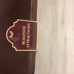 Roadside Attractions Logo