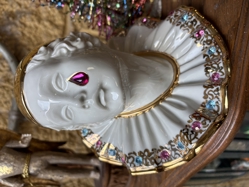 Renee Treasures Logo