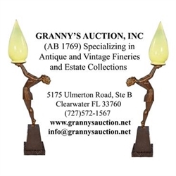 Granny's Auction House Logo