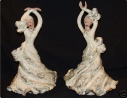 Michelle's Antiques LLC Logo