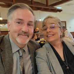 Mended Hearts Collectibles Logo