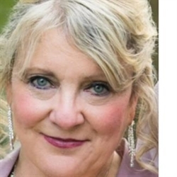 Donna Davis Estate Sale, Downsizing and Estate Appraisal Services Logo